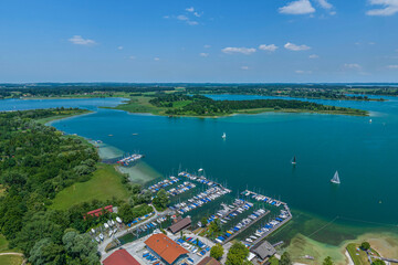 Prien am Chiemsee rund um den Kurpark, Blick über den Segelhafen nach Nordosten
