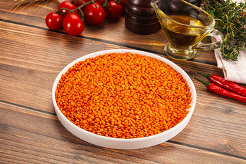 Raw red lentil for cooking