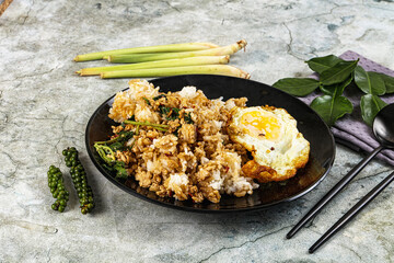 Rice with minced meat and basil