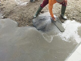 Manual cementing activity.