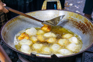 Martabak Madura (vermicelli martabak, martabak bihun). It is a type of savory martabak that is usually made with a variety of sweet-tasting toppings