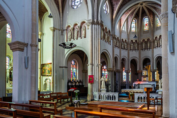 Auberchicourt, France le 13 juin 2025 : Eglise notre dame de la visitation à Auberchicourt, petite...