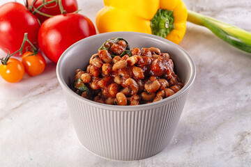 Black eye beans wutg tomato sauce