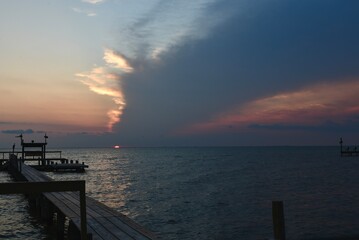 Obraz premium sunset at the pier