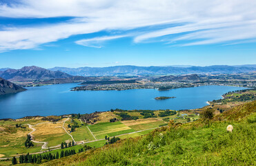 Lake Wanaka with Wanaka Town, Otago, South Island, New Zealand, Oceania.