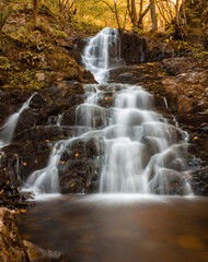 Obraz premium Autumn waterfall in Vitosha mountain in Bulgaria.