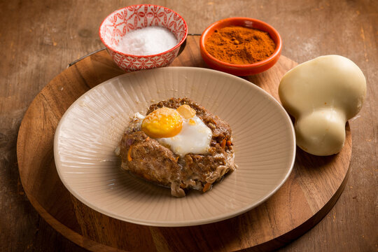 minced meat nest with scamorza cheese and egg
