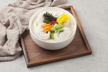  Dumplings are food made by kneading flour or other dough and filling it with vegetables, meat, and noodles.