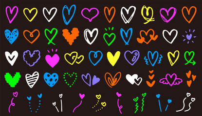 手描きのハートアイコン。落書き風のハート。バレンタインデーや愛のシンボル。ベクター素材。