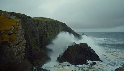 Obraz premium Powerful waves crashing against a rocky coastline.
