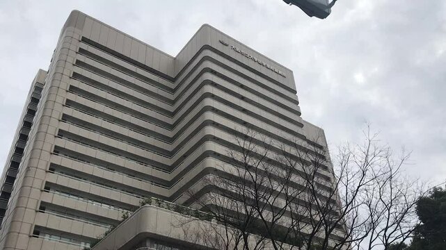日本、大阪、大阪公立大学医学部附属病院、病院、建築、総合病院、風景、青空、写真素材