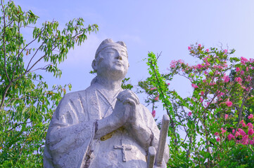 原城跡に建つ天草四郎の祈りの像