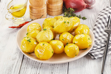 Hot boiled baby potato with oil