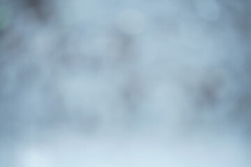 Akzentuierter wolkiger abstrakter Backdrop und Hintergrund in grau und etwas blau