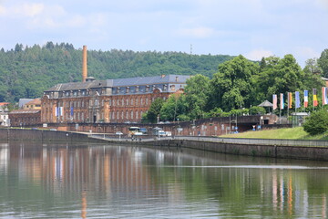 Blick über die Saar auf die Stadt Merzig