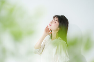 女性　スキンケア