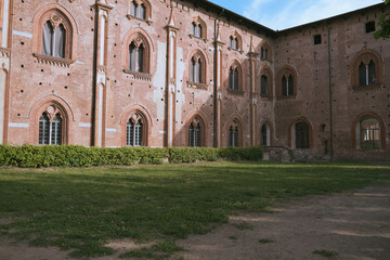 To take a walk in the center of Vigevano