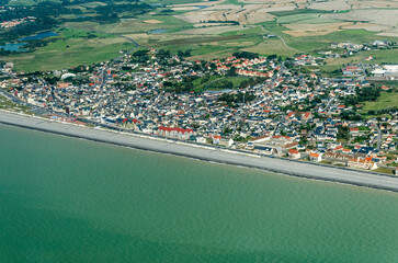 vue aérienne de Bayeux-sur-Mer en France