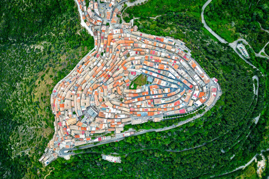 Rotondella in Basilicata vista dal drone