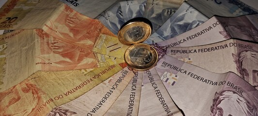 Brazilian coins and banknotes