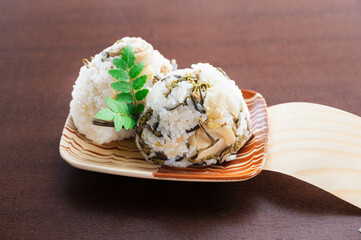 手作り山菜おにぎり