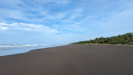 Fototapeta premium Sandy beach in Manuel Antonio, Costa Rica