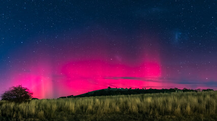Aurora Australis display lights up the Winter night sky