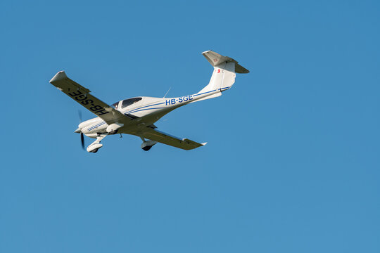 HB-SGE Diamond DA40 plane in Saint Gallen in Switzerland 3.3.25