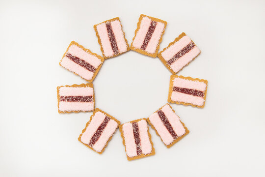 Cicle of Iced Vovo biscuits