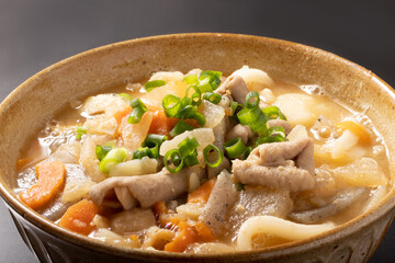 味噌もつ煮　うどん