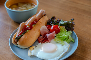 Healthy breakfast plate