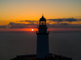 Faro de Formentor al atardecer en la Isla de Mallorca, Baleares