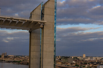 Die Stadt Bordeaux an der Garonne in Frankreich