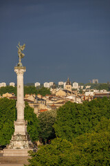 Die Stadt Bordeaux an der Garonne in Frankreich