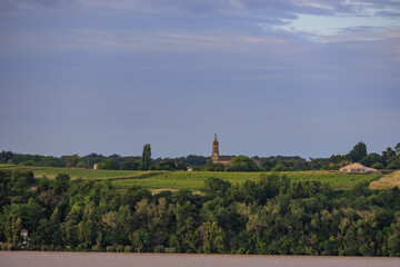 Auf der Garonne bei Bordeaux in Frankreich