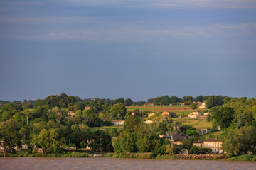 Bordeaux und die Garonne in Frankreich