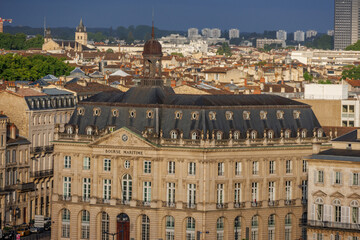 Obraz premium die franzöische Stadt Bordeaux an der Garonne