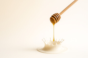 "Milk Splash Torus with Dripping Honey Dipper — Minimalist Breakfast Hero Visual on Pastel Background (8K, High-Speed Studio Shot)"