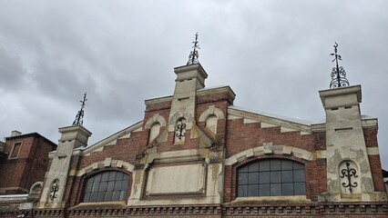 Fototapeta premium fasada budynku w stylu perskim wschodnim we Wrocławiu