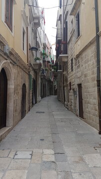 Fototapeta narrow street in the old town