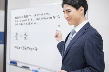 数学の塾の先生のイメージ　頑張れ受験生！目指せ合格