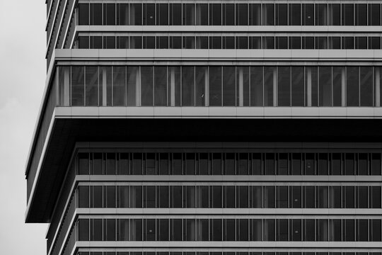 Dislocated modern architecture