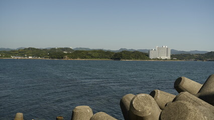 波止場から見る海の景色