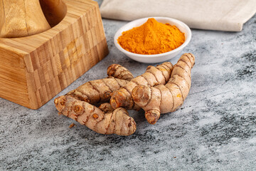 Fresh aroma tumeric roots heap