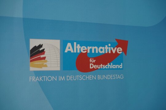 Zeichen der AfD-Fraktion im Deutschen Bundestag, Berlin, 15.06.2025