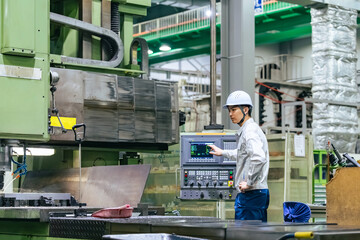 control panel, worker, factory, operator, machine, operation, industry, engineer, switch, button, screen, data, dx, digital transformation, iiot, system, control, processing, work, manufacturing, insp © metamorworks