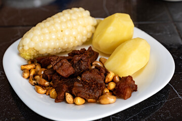 Fritada de cerdo crujiente y sabrosa  