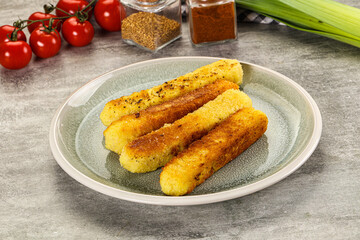 Crispy breaded mozarella cheese sticks