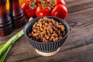 Canned Black eye bean in the bowl