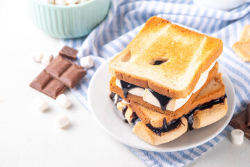 S`mores toasted bread sandwiches